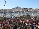 Las huelgas arrasan Francia y aumentan las protestas sociales