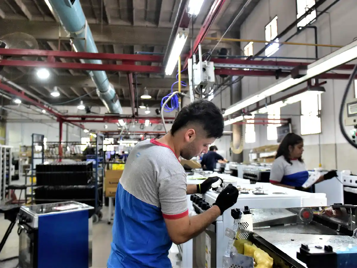 Sira para importaciones: empresas alertan por posibles suspensiones 