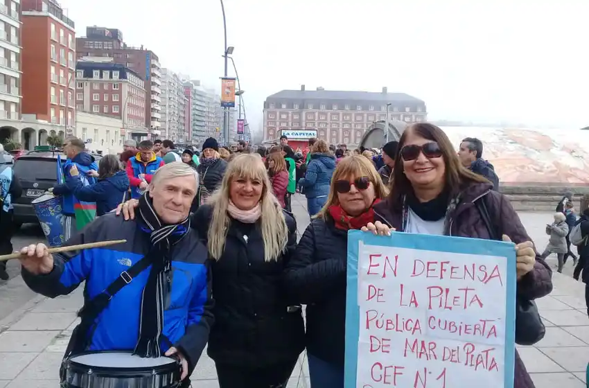 Reclamo por la reapertura de la pileta del CEF N°1