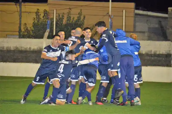 Se escribe el primer capítulo de la serie entre Velense y Gimnasia