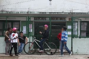 Florencio Varela: Liberaron a la maestra acusada de abusar de varios niños en un jardín 