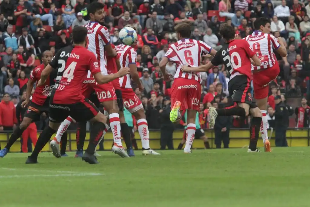 Habrá 550 efectivos policiales para el clásico santafesino