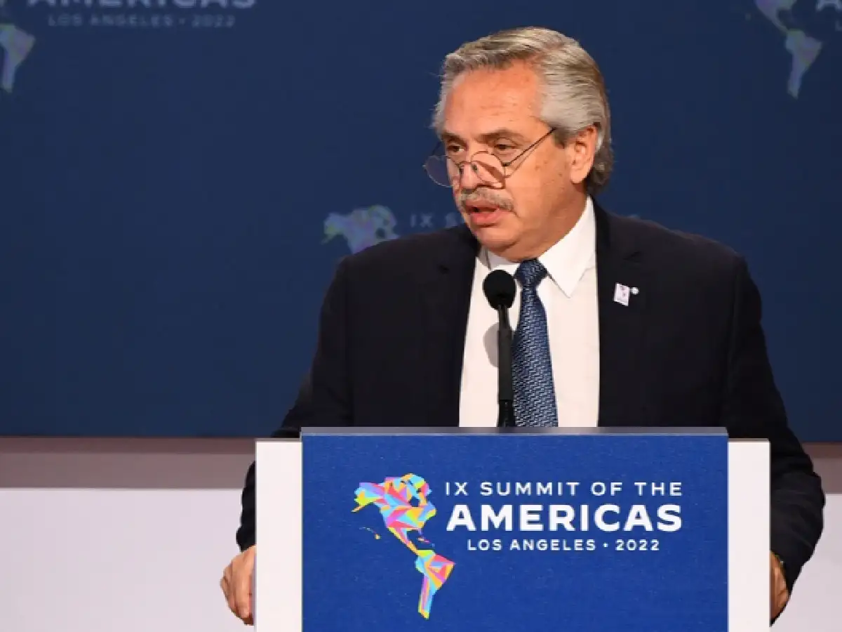 Fernández en la Cumbre de las Américas: "Ser país anfitrión no capacita para imponer el derecho de admisión"