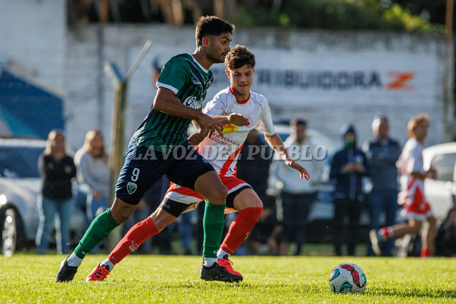 Villa recibe en condición de local a Huracán