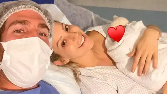 Los días de Noelia Marzol y su marido con su bebé de cinco días en neonatolgía