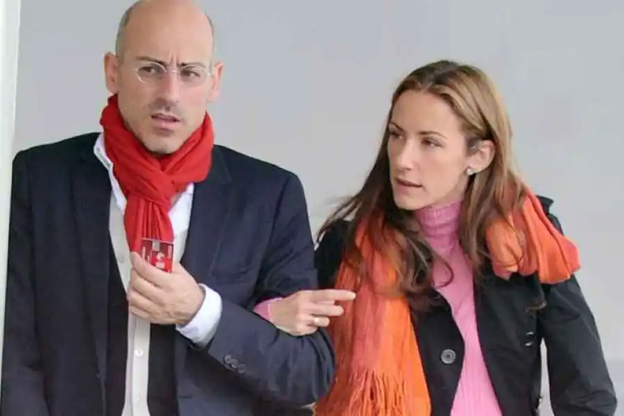 Jaime del Burgo y Telma, hermana de la reina