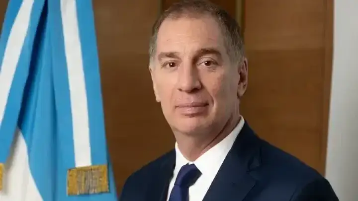Diego Santilli.