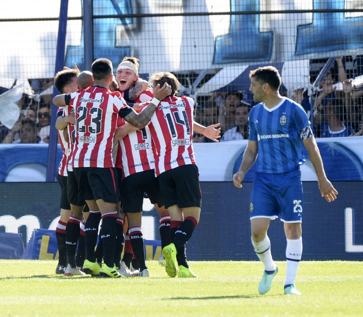 Estudiantes dejó sin nada a Gimnasia y Maradona