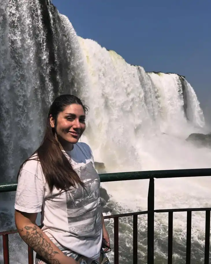Un auto se despistó y cayó al Río Quequén: una mujer murió y su pareja logró salvar su vida