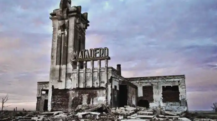 Adolfo Alsina: Un popular youtuber retrató las ruinas de Epecuén