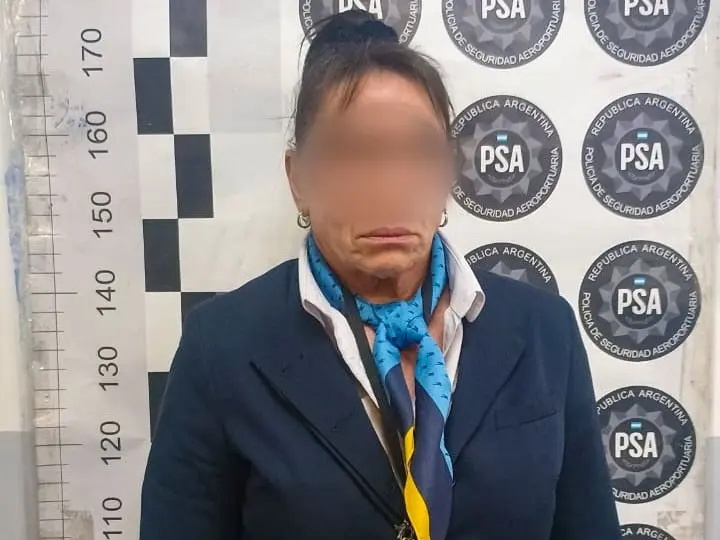 La azafata detenida