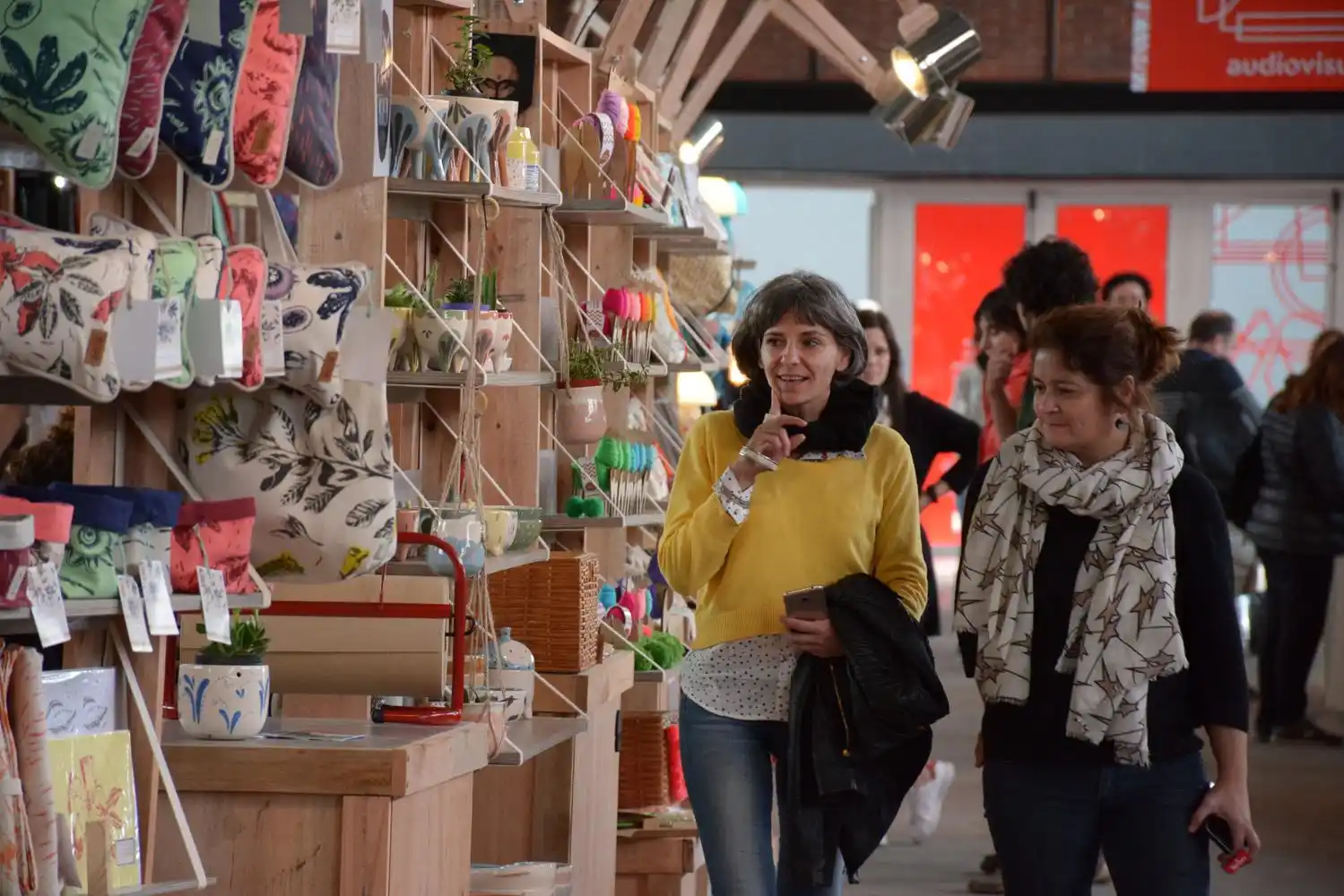 Convocan a productores del diseño a participar de la Feria del Centro