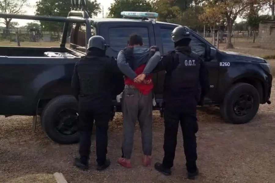 Abusó de forma reiterada a su hija y a su hijastra, las obligaba a ver pornografía y las tenía amenazadas: lo condenaron
