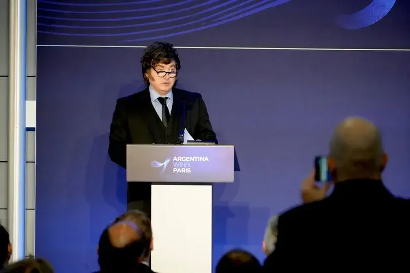 Milei cerró su gira en Francia: “Argentina se dirige nuevamente a paso firme hacia el futuro”