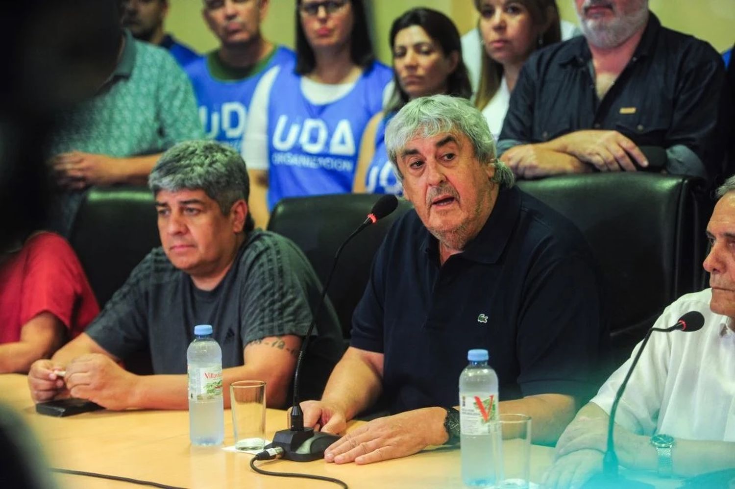 Los gremios docentes, ayer en conferencia de prensa.