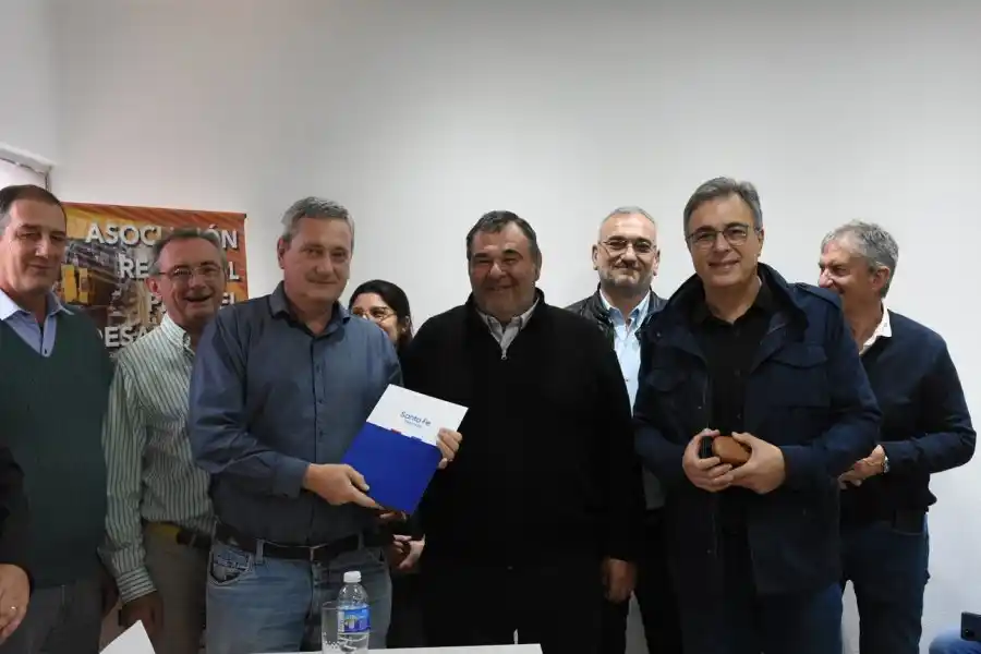 Emprendimientos locales y de la región recibieron ayuda crediticia para sus procesos productivos