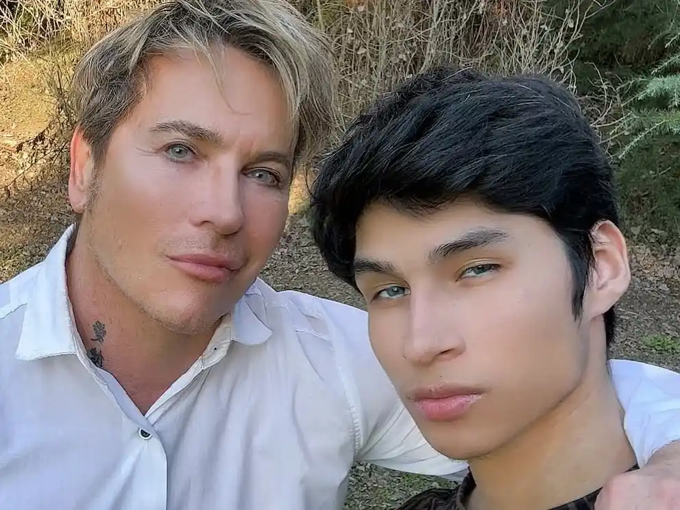 Guido Süller y su flamante esposo, Hernán Sanabria, quien le devolvió la ilusión que el mediático creía perdida (Instagram)