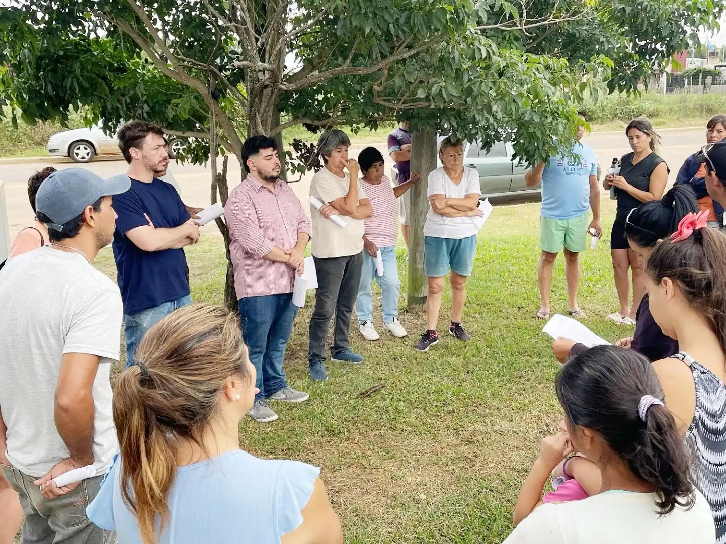Reunión con vecinos del barrio 21 de Septiembre