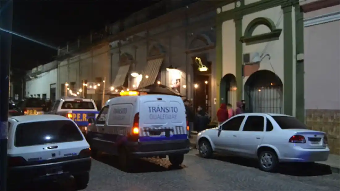 Hicieron una clandestina en un bar: llegó la Policía y escaparon por los techos
