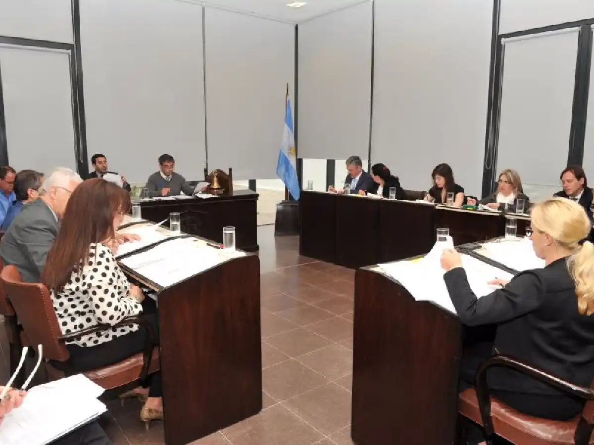 La oposición pide que las tasas  municipales se quiten de todas  las boletas, no solo del gas