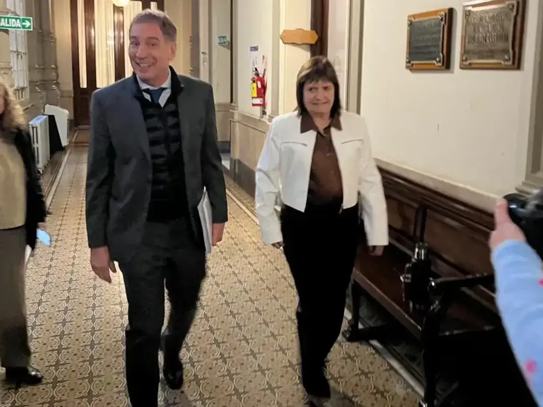 Santilli encabezó una reunión de articulación legislativa en el Senado junto a Patricia Bullrich.