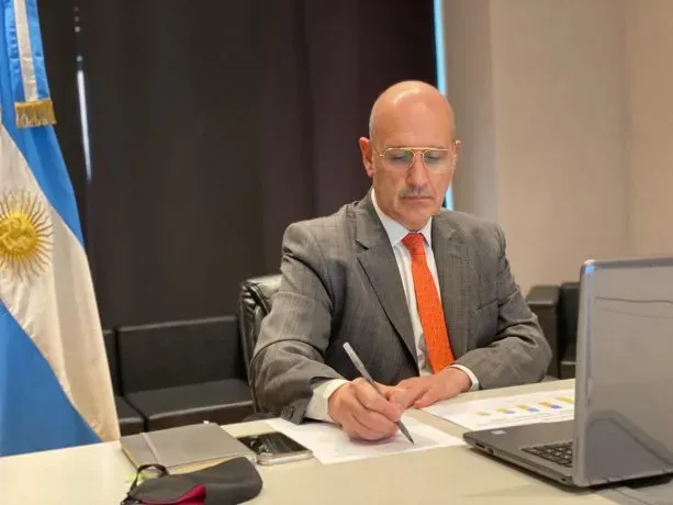 Renunció Raúl Enrique Rigo, tras los pasos de Martín Guzmán
