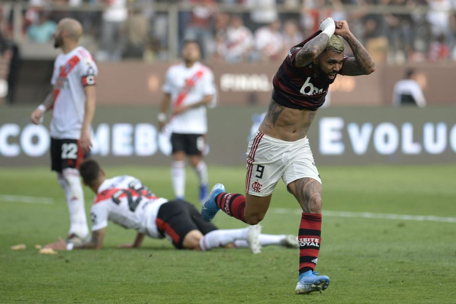 River estaba cerca de ganar otra Libertadores y Flamengo le arrebató el título sobre el fi