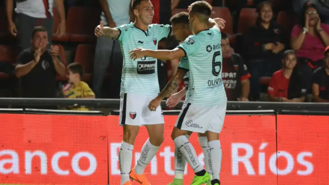 Colón se mide ante Ex Alumnos por Copa Santa Fe