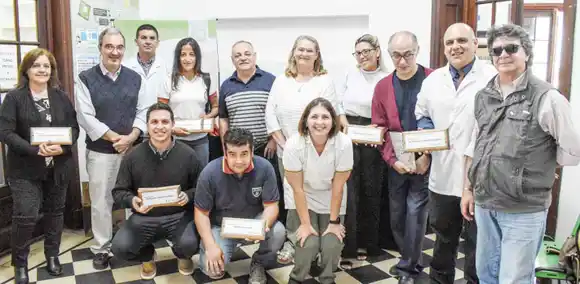 Concordia honra el legado de docentes que dejaron su huella en la educación