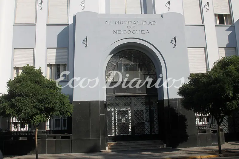 Sin banderas en reparticiones públicas