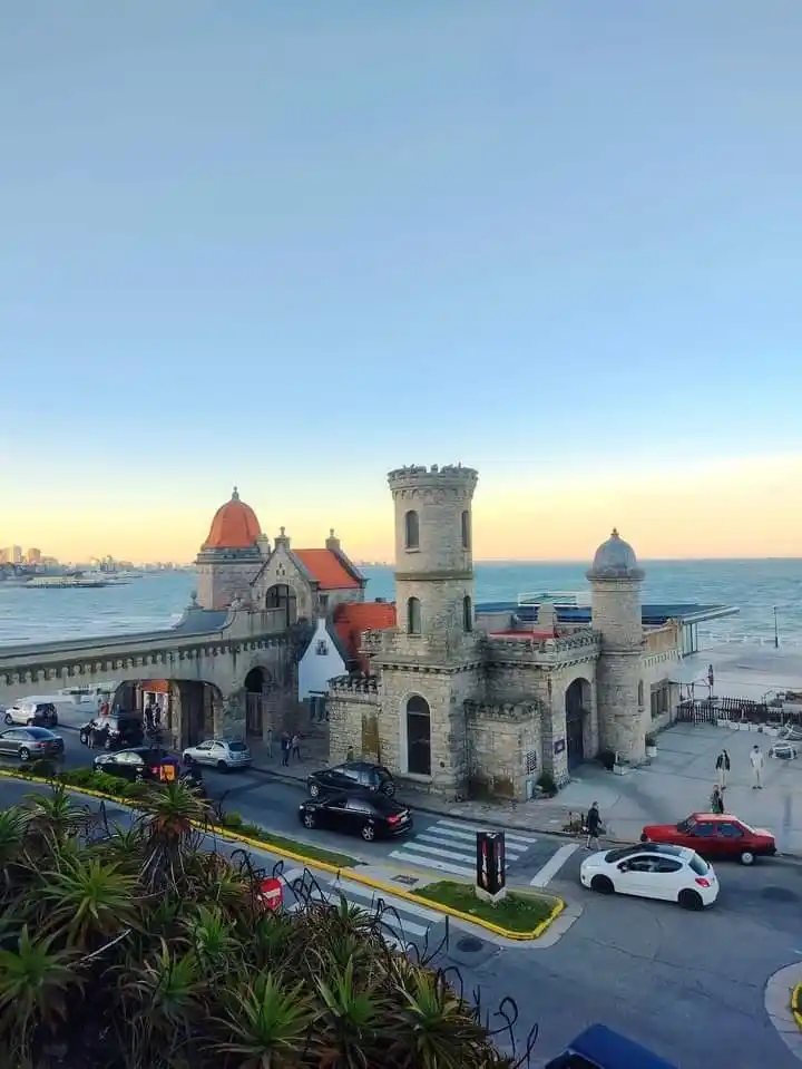 Viernes con sol pleno y ráfagas intensas al final del día en Mar del Plata