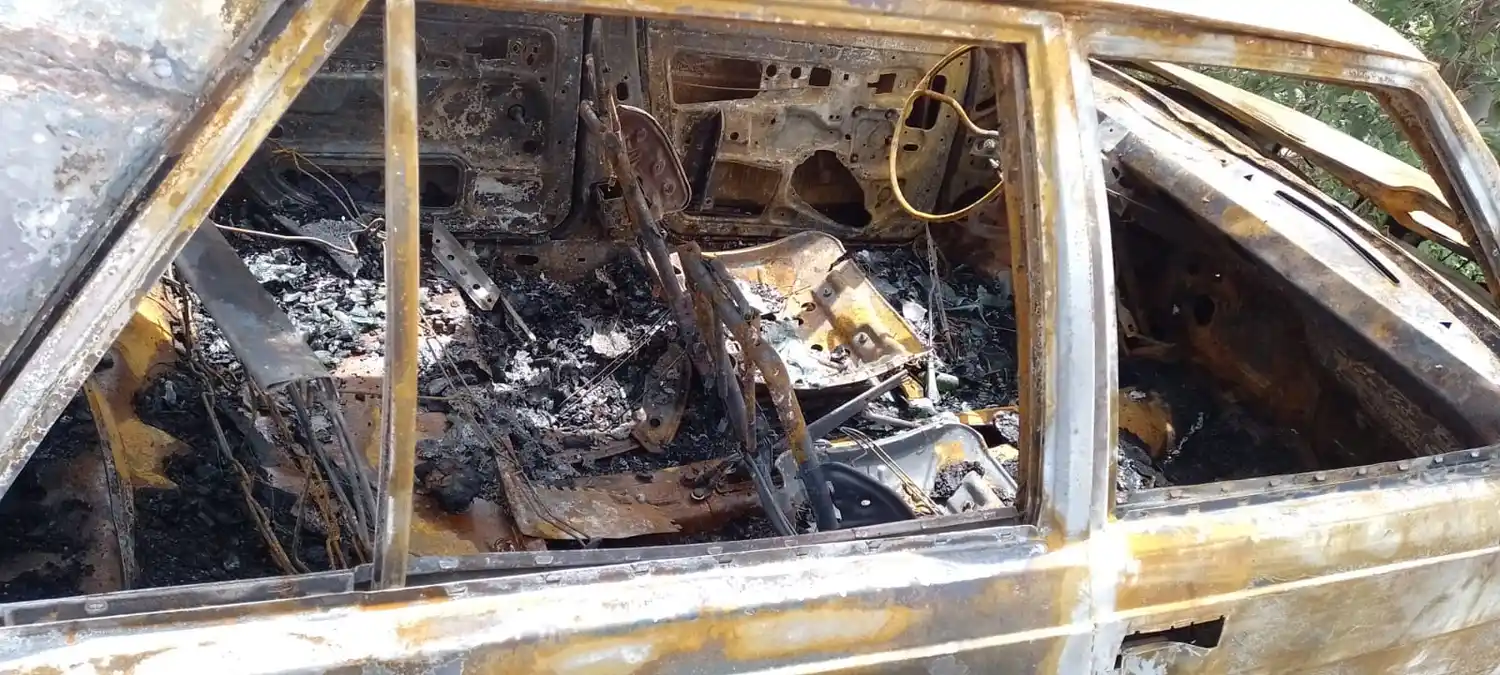 Colecta para el albañil al que le prendieron fuego el auto con sus herramientas