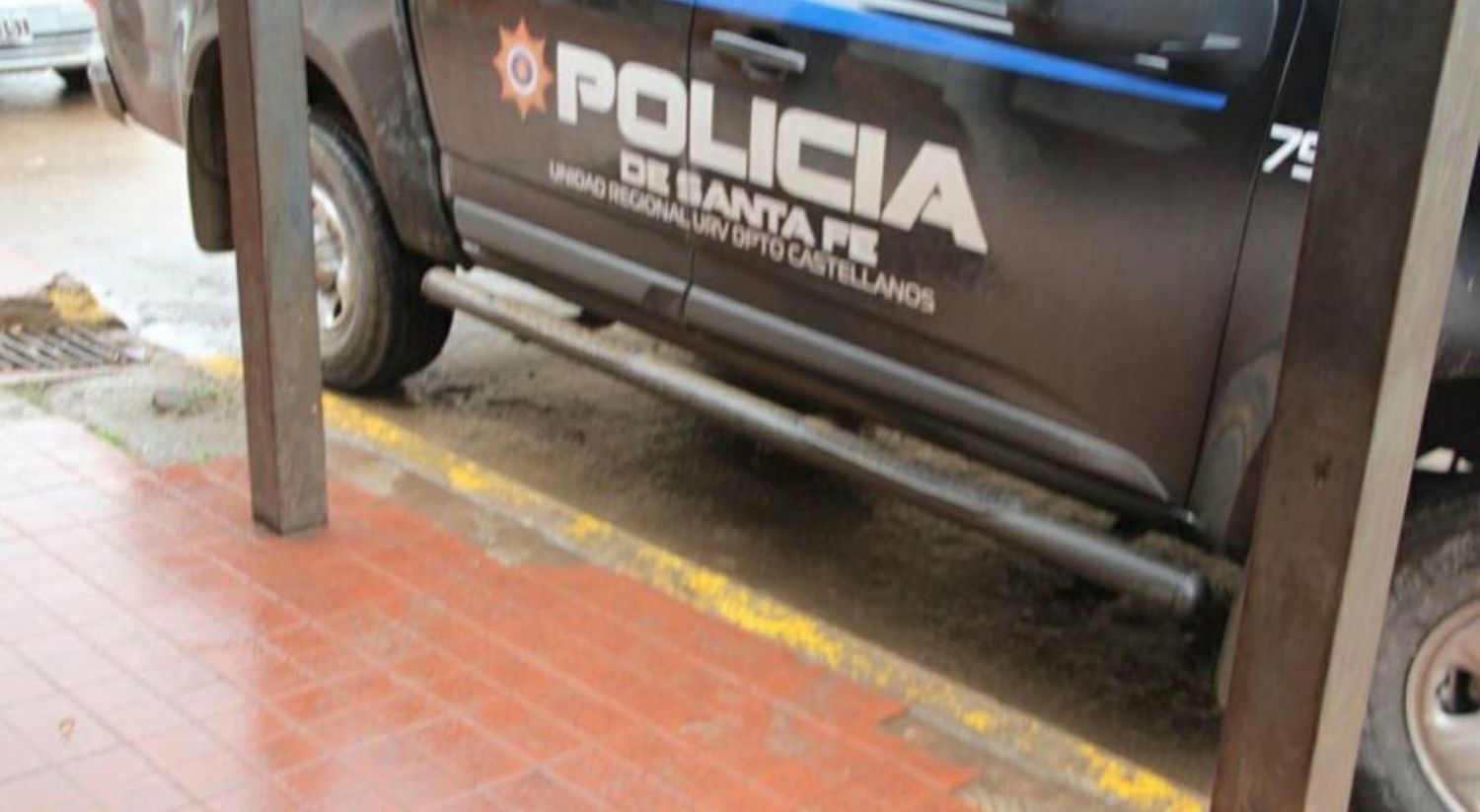 Oliveros: un hombre y sus dos hijos mataron a un joven de una puñalada