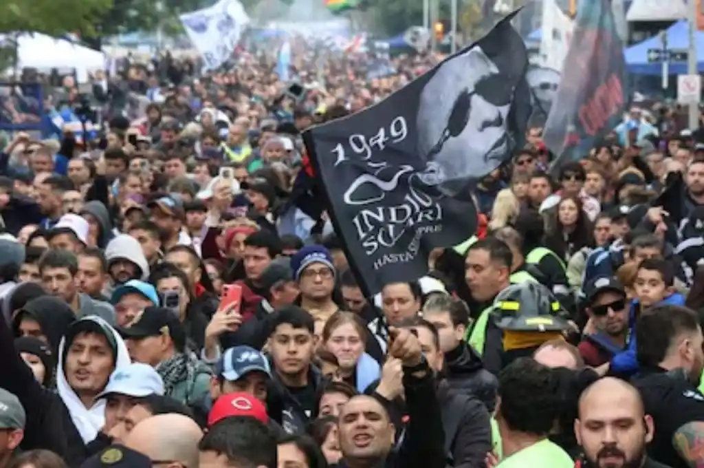 Emotiva despedida al Indio Solari