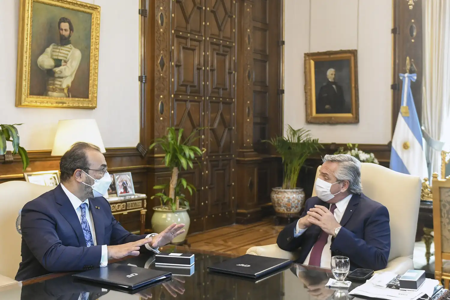 Alberto Fernández recibió al titular del Banco de Desarrollo de América Latina, Sergio Díaz-Granados.