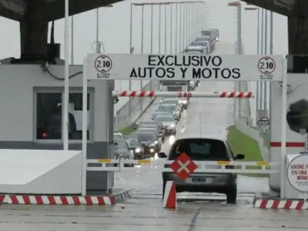 Levantaron las barreras en el puente Internacional por los fuertes vientos 