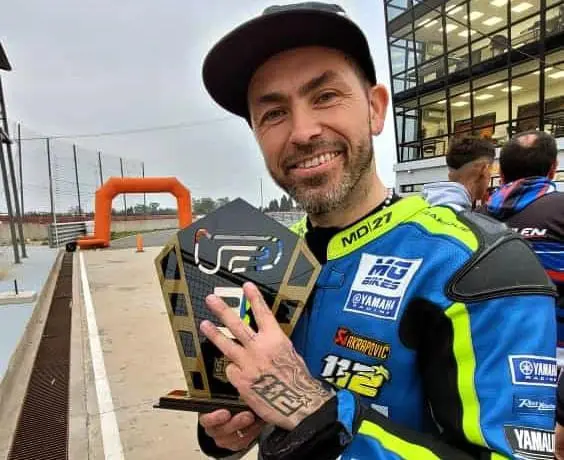 SuperBike: Federico Fernández brilló en San Nicolás
