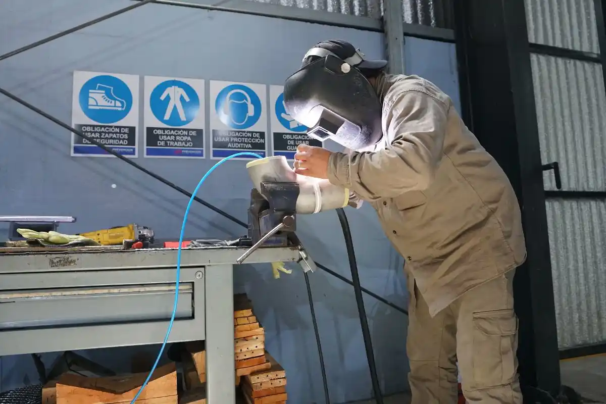 El Centro de Estudios de la Bolsa de Comercio de Santa Fe revela que en el período bajo análisis, sólo tres de los ocho indicadores que integran el ICASFe presentaron variaciones mensuales e interanuales positivas.