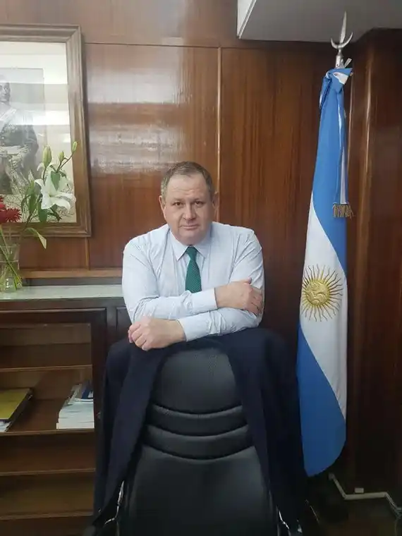 Fabián Rogel: “Las nuevas generaciones esperan mucho más de nosotros”