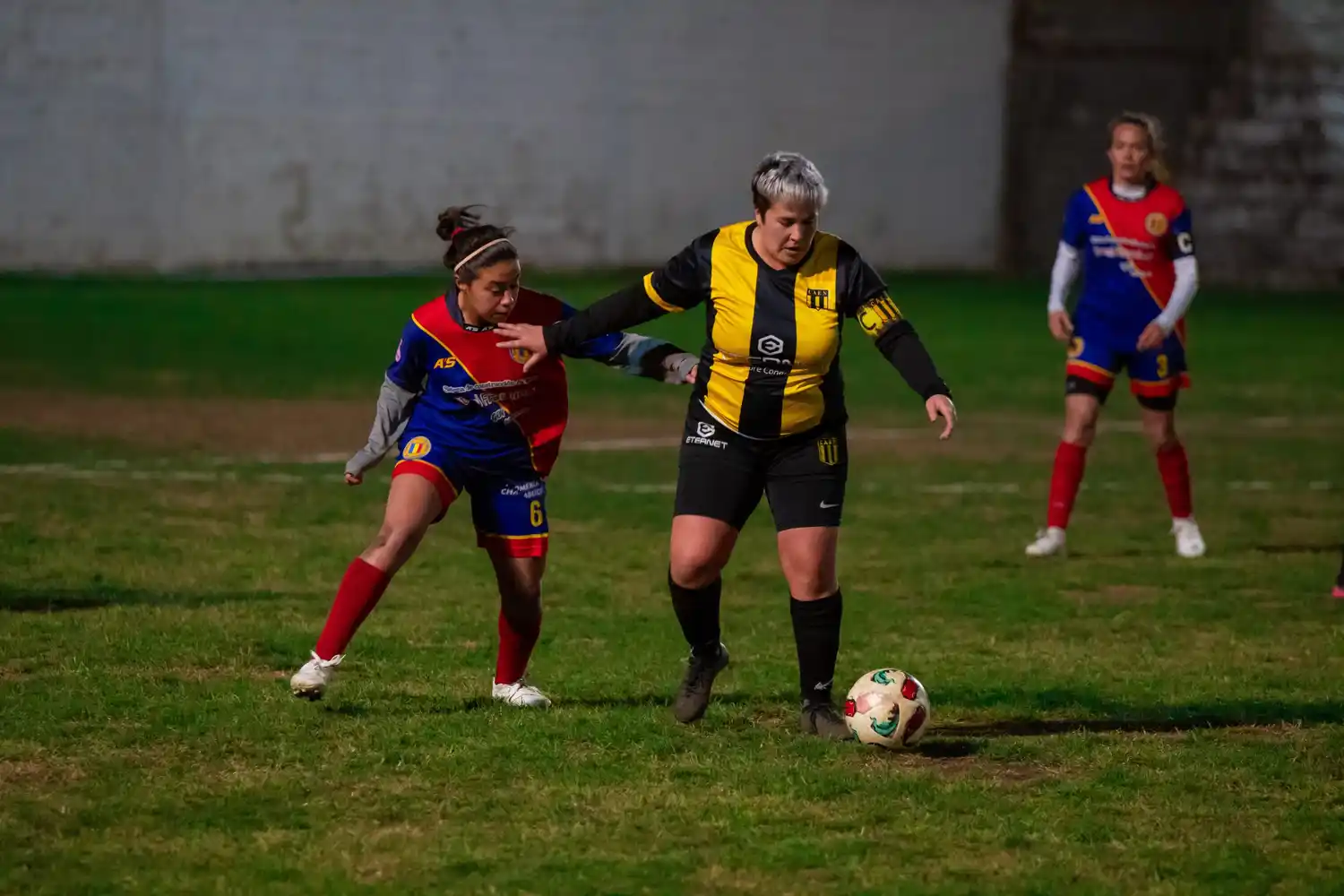 Las Decanas pasaron a la final del play-off