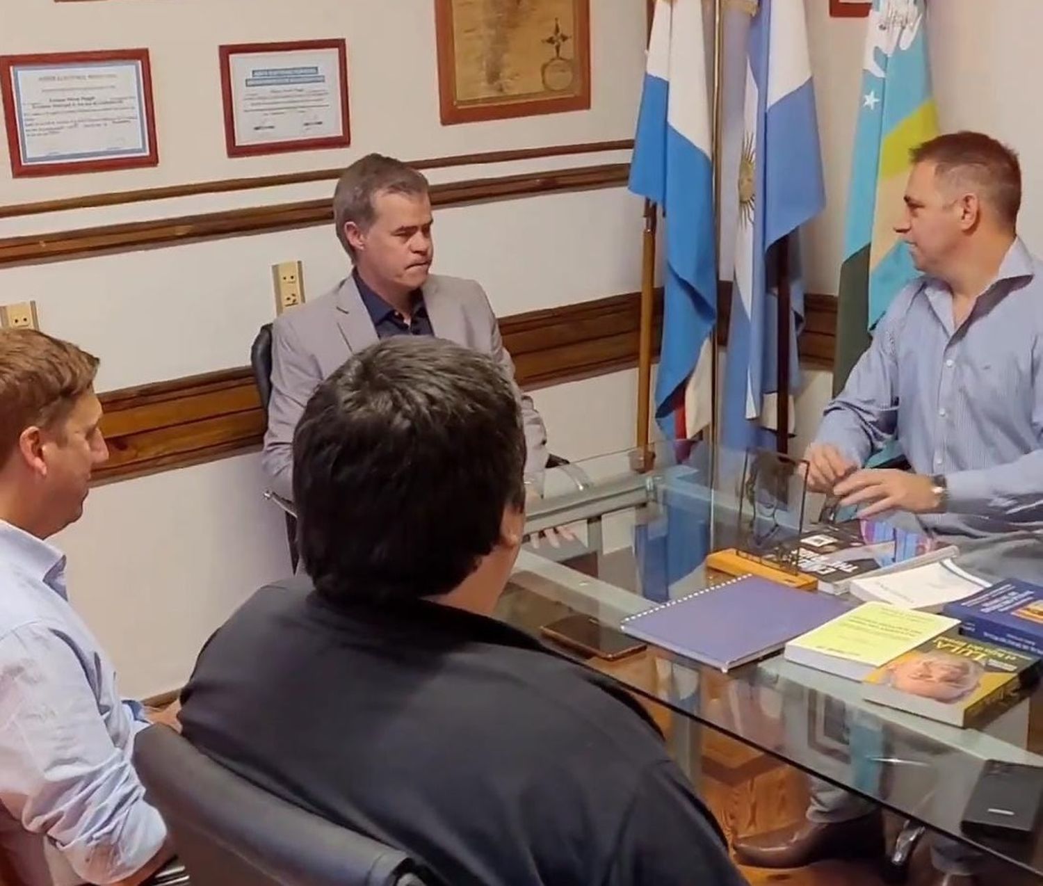 Comenzó la transición: Primera reunión entre Davico y Piaggio en el Palacio Municipal