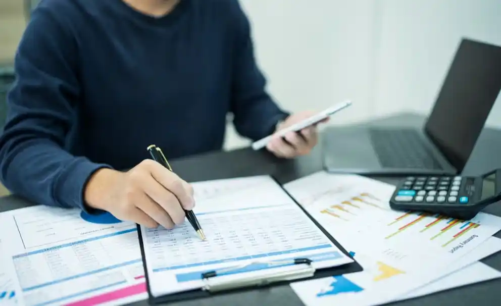 Impuesto PAIS: extienden vencimientos para llevar alivio fiscal a las empresas