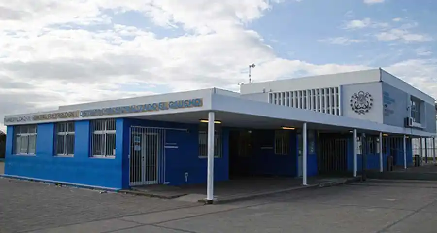 Cesantearon a tres agentes municipales condenados por licencias truchas