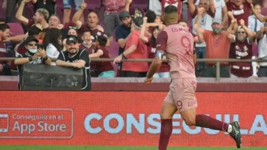 Lanús igualó con Talleres y el resultado favoreció a River 