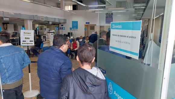Habilitan los créditos de Anses para jubilados y trabajadores, con montos de hasta un millón de pesos