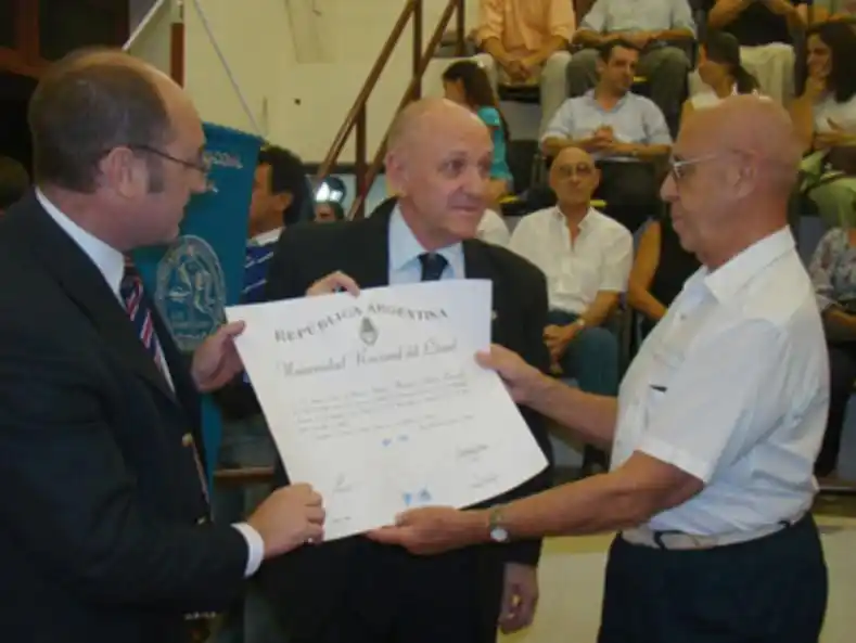 La comunidad educativa de la UNL despidió al Dr. Horacio Cursack