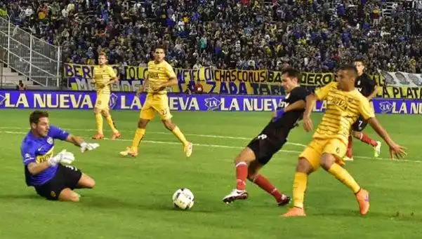 Boca cayó ante el Pincha y todavía no pudo ganar en el verano