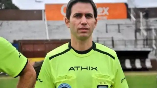 El árbitro Martín Bustos será indagado hoy por el delito de grooming