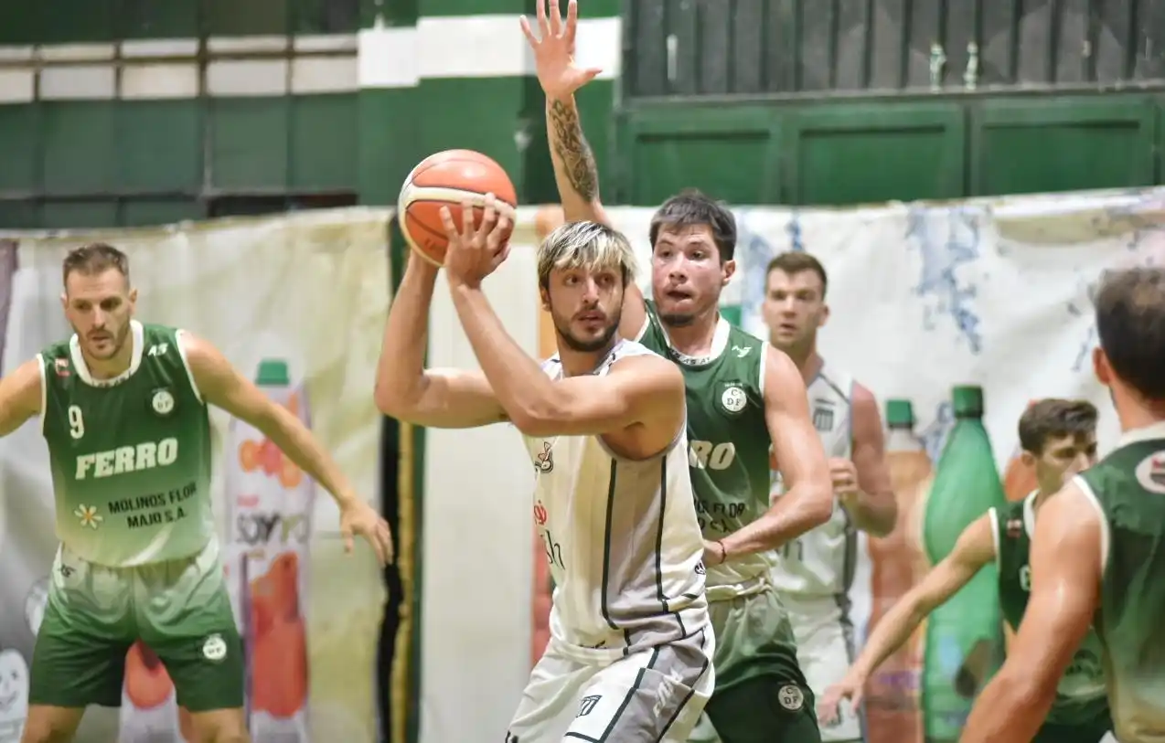 Racing va por un triunfo ante Bancario para asegurar el segundo lugar