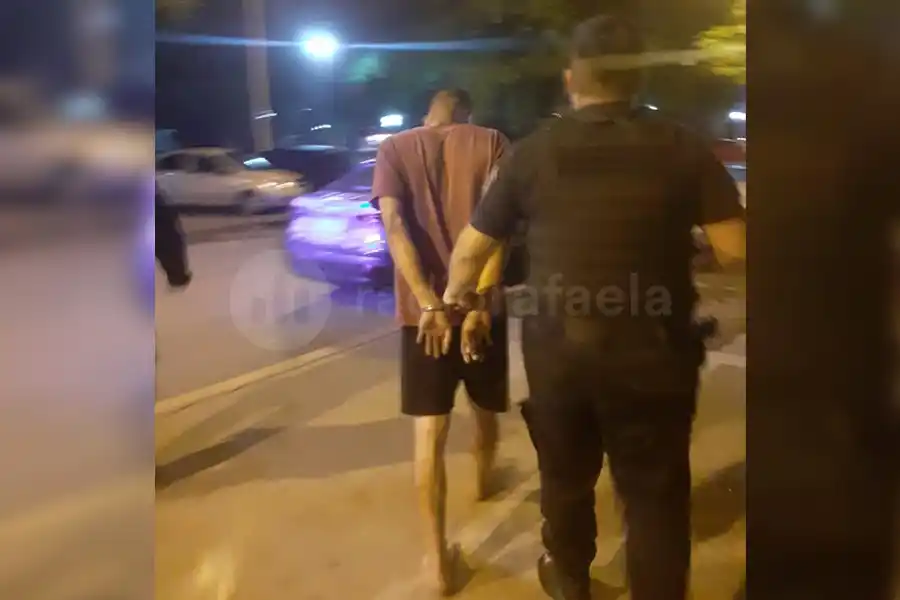En la madrugada, detuvieron a un ladrón en barrio Juan de Garay